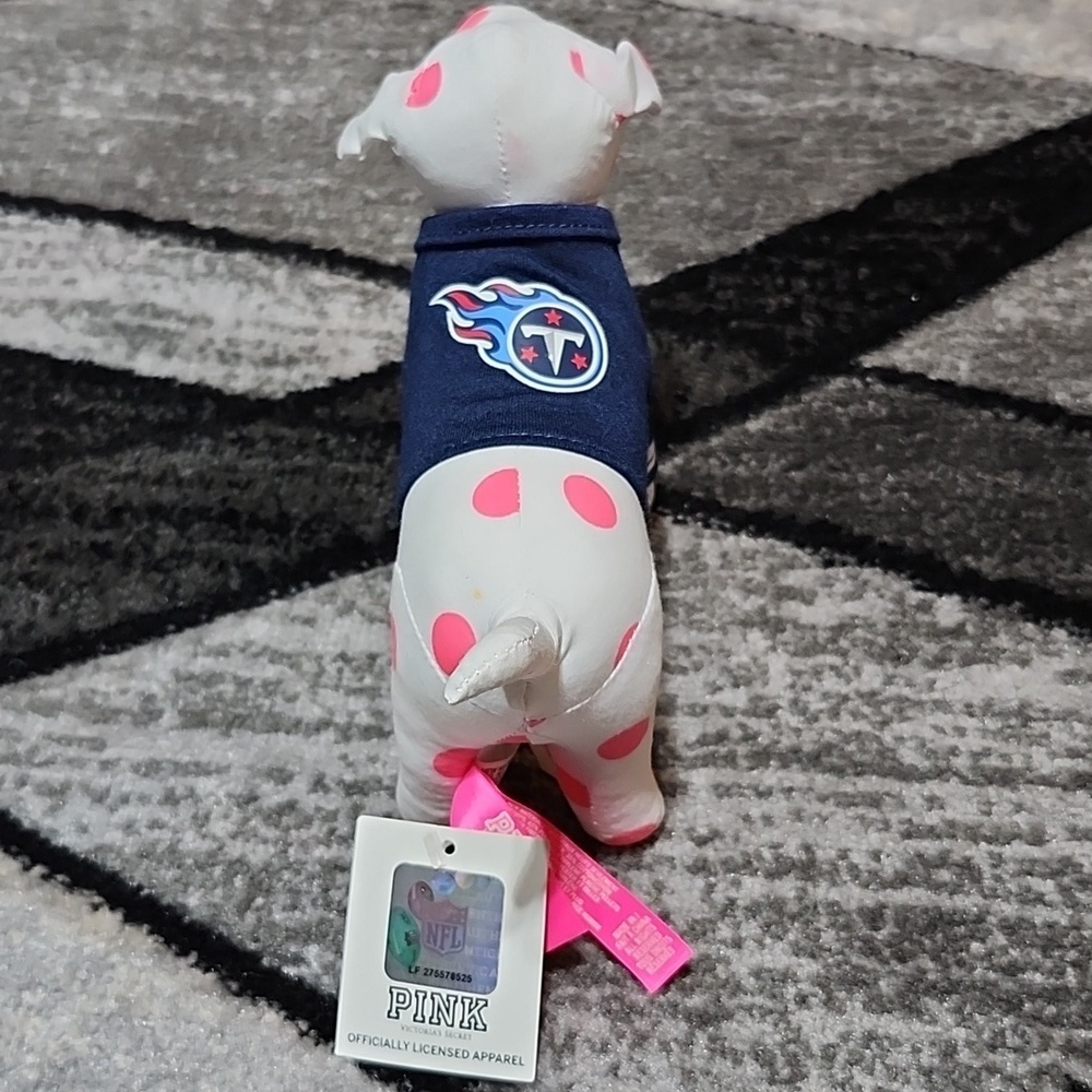 VS PINK RARE TENNESSEE TITANS 1ST EDITION NFL JERSEY PLUSH COLLECTIBLE DOG - Picture 5 of 14